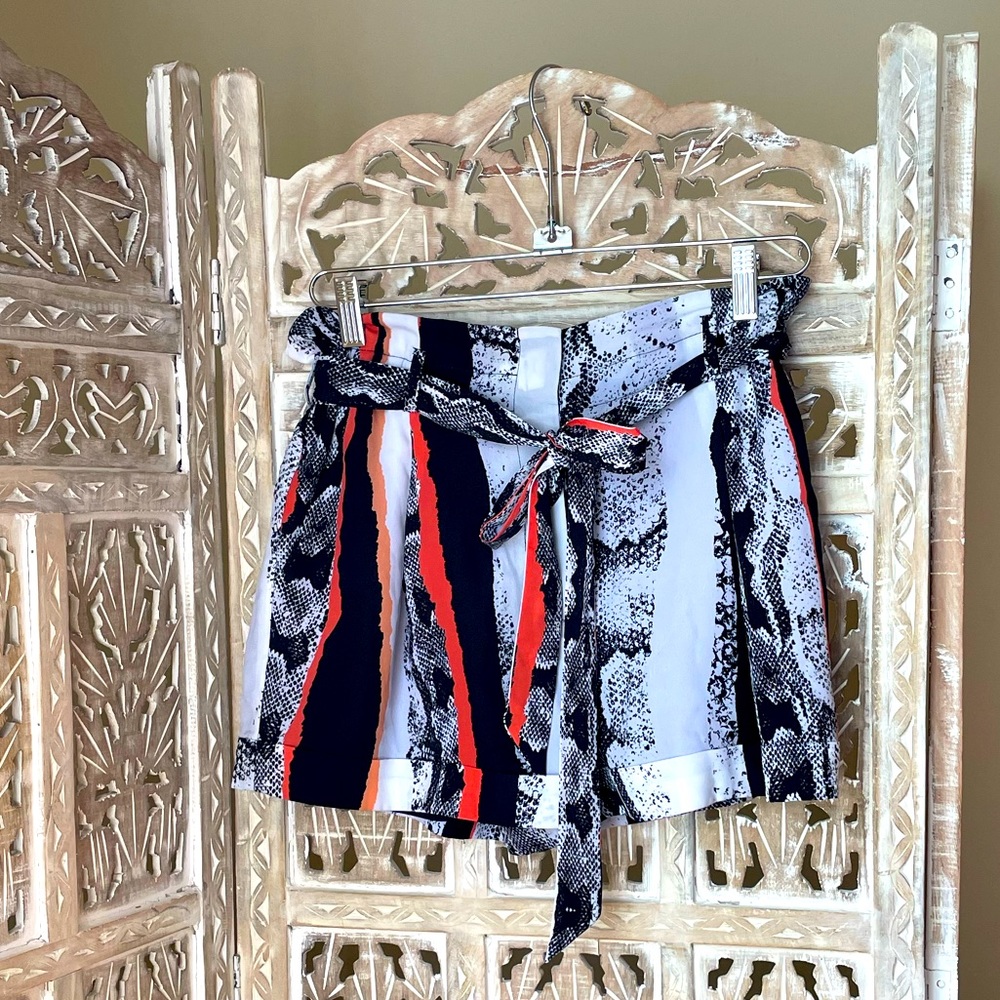 Reiss Snake Print Black White Orange Shorts Size 4